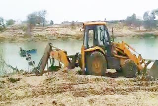 sand mining mafia active at Rewa district