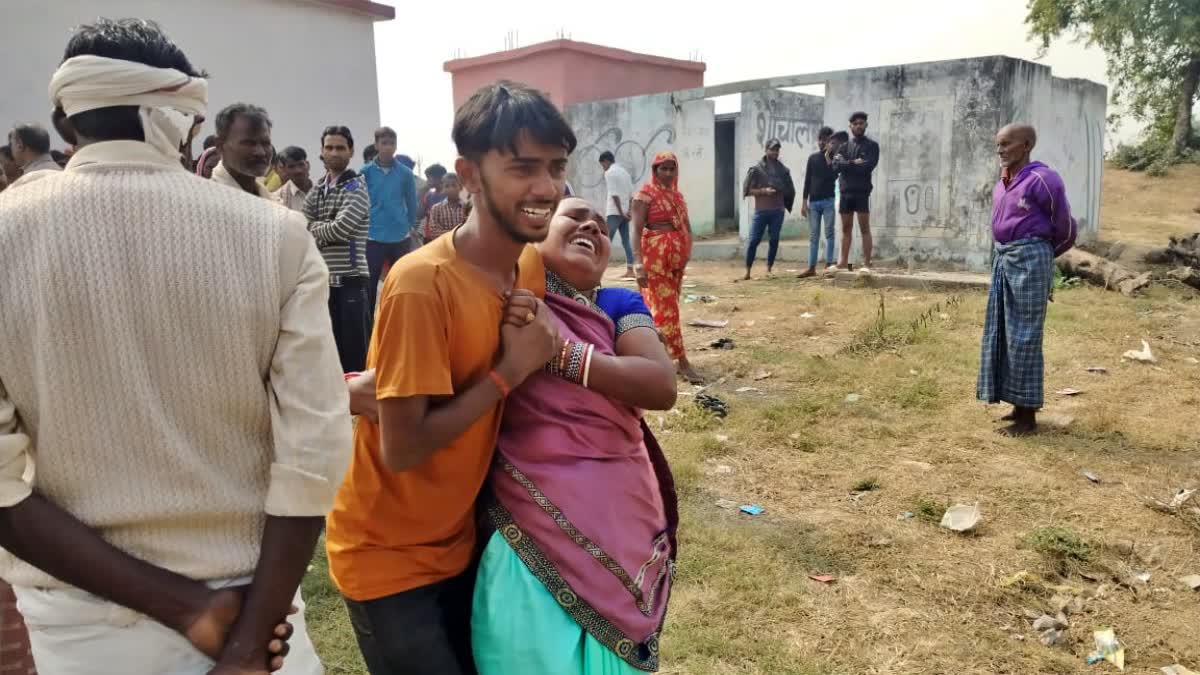 Girls buried in soil in Buxar