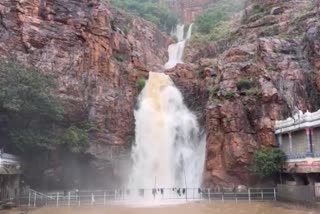 Kapila_Theertham_Waterfalls