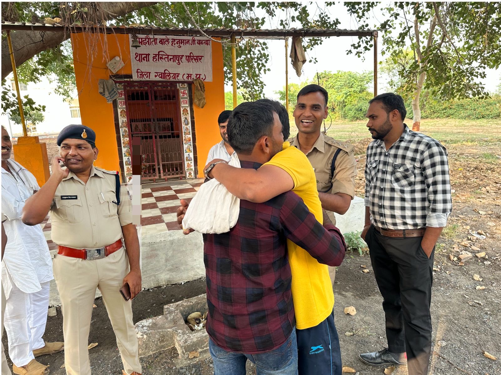 DISPUTE SOLVE IN HANUMAN TEMPLE