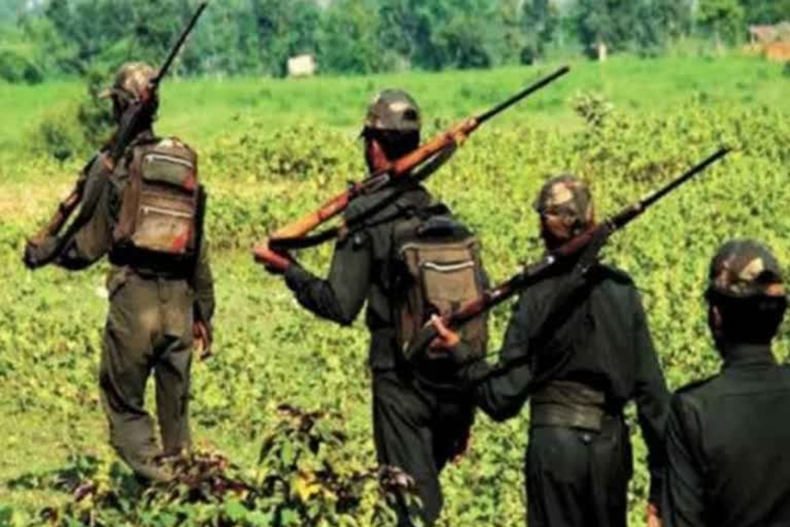 Chhattisgarh: Cop killed in front of family by Naxals