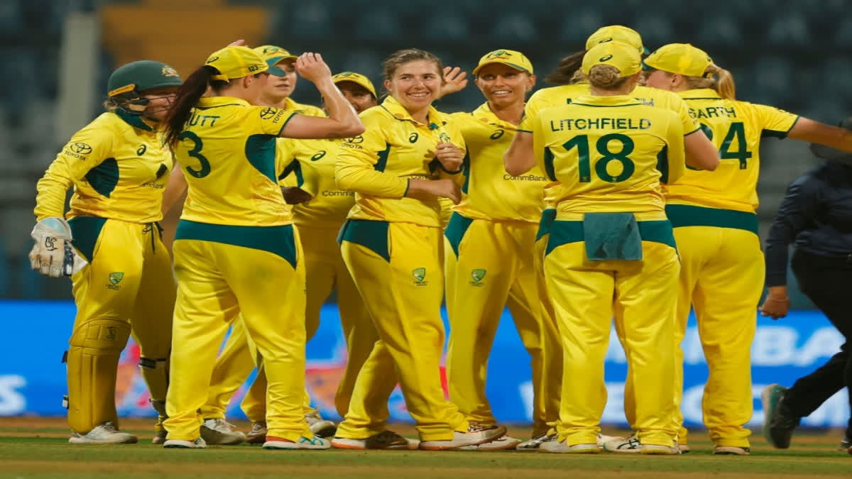 Australia celebrating 3rd ODI win (Source: X@ICC)