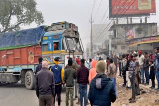 बेतिया में हिंट एंड रन कानून का विरोध