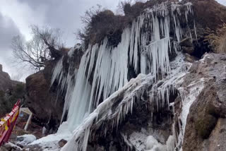 Uttarakhand stream frozen (Photo: ETV Bharat)