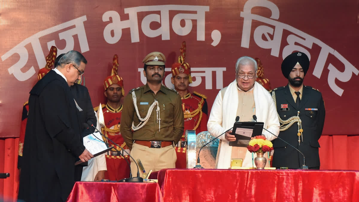 Patna High Court Chief Justice K Vinod Chandran administers the oath of office to Bihar Governor Arif Mohammad Khan, at Raj Bhawan in Patna, Thursday, Jan. 2, 2025.