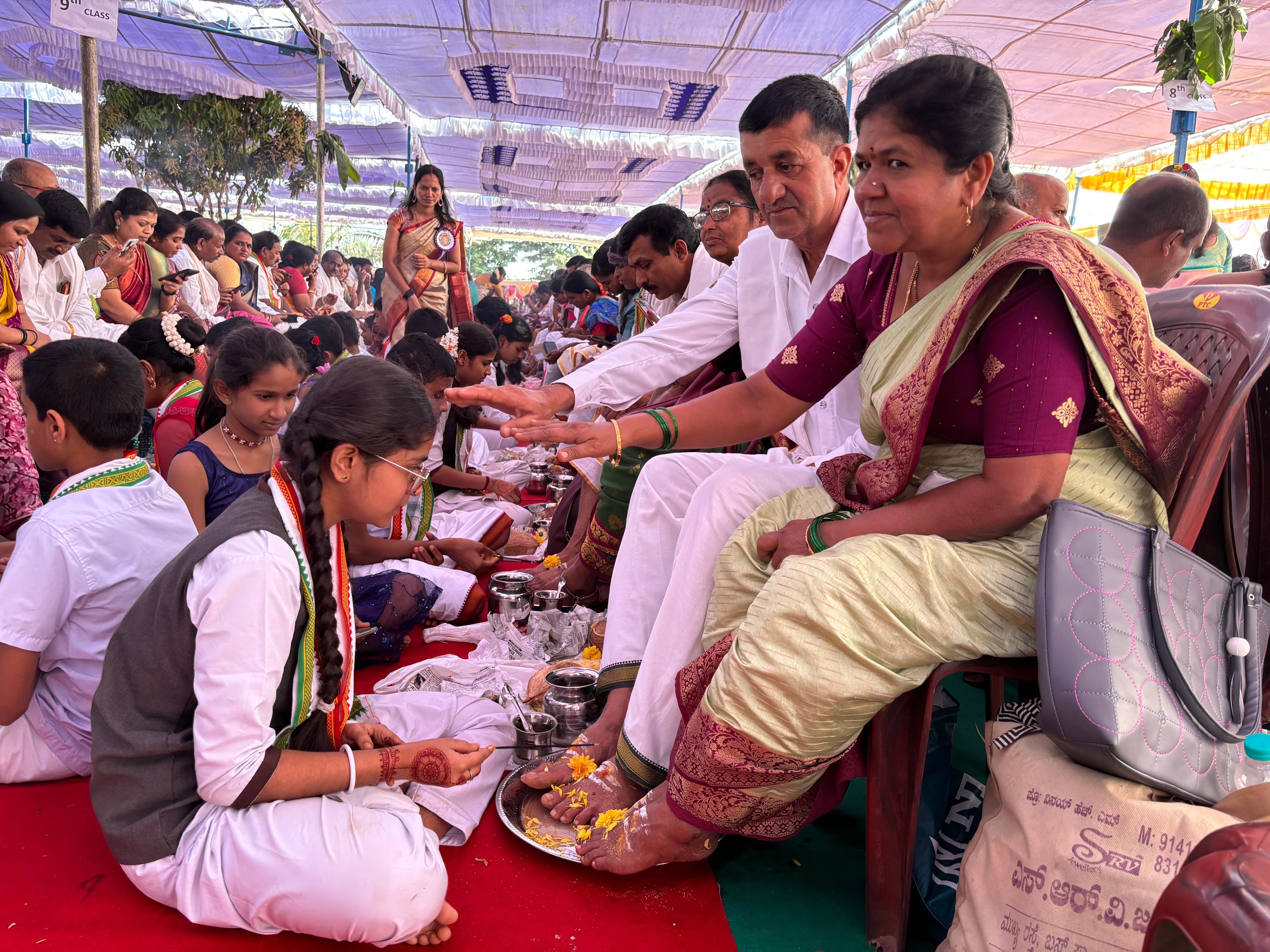 RAMAKRISHNA GURUKULA SCHOOL  ಸಾಮೂಹಿಕ ಪಾದಪೂಜೆ  ಅನುಪಿನಕಟ್ಟೆ ರಾಮಕೃಷ್ಣ ಆಂಗ್ಲ ಮಾಧ್ಯಮ  SHIVAMOGGA