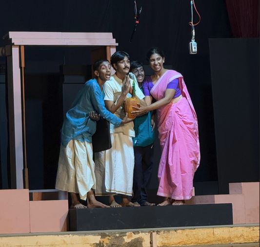 KALOLSAVAM 2025  KOZHIKODE DRAMA TROOPS  സംസ്ഥാന സ്‌കൂള്‍ കലോത്സവം 2025  ശിവദാസ് പൊയിൽക്കാവ് നാടകം