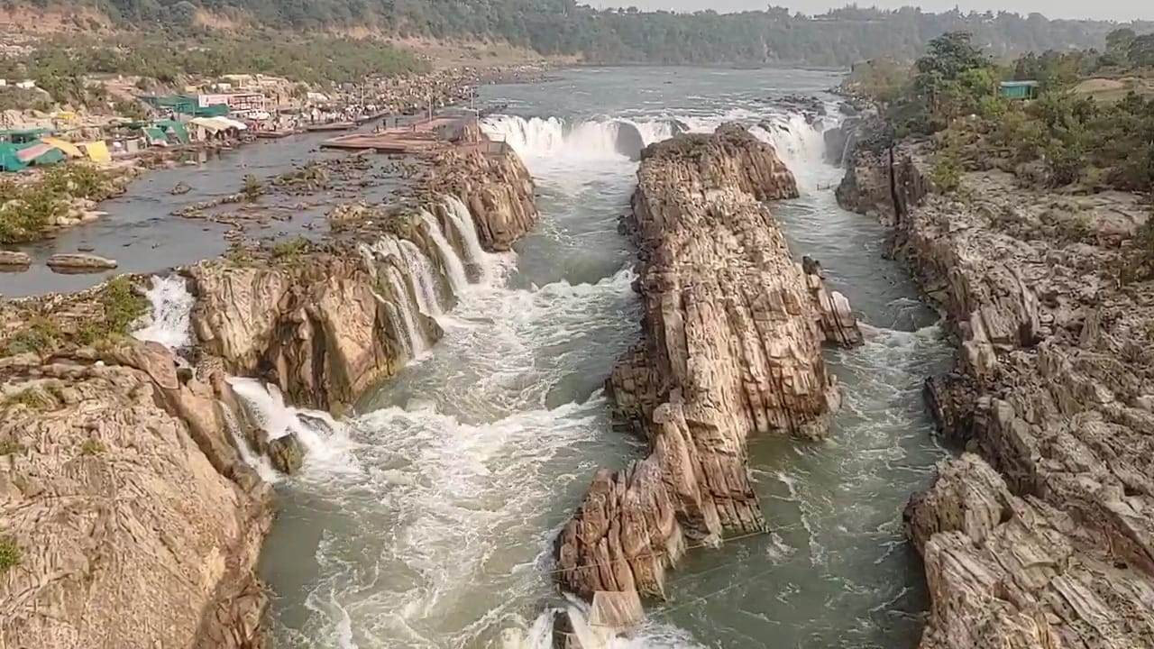 marble rocks bhedaghat