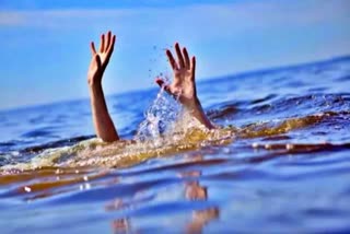 one_dead_five_rescued_in_mypadu_beach_of_nellore_district