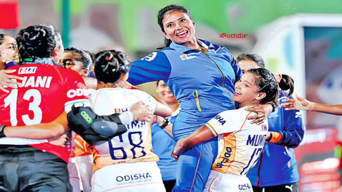 Yendala Soundarya  national hockey team coach  hockey  ಈಟಿವಿ ಭಾರತ  ಯೆಂಡಾಲ ಸೌಂದರ್ಯ  ರಾಷ್ಟ್ರೀಯ ಹಾಕಿ ತಂಡದ ಮುಖ್ಯ ಕೋಚ್