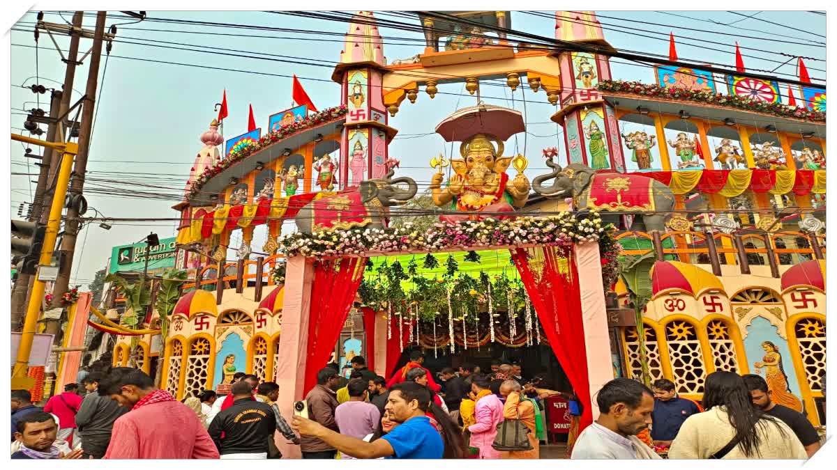 গণেশ বন্দনাৰে মুখৰিত ৰাজ্য; মন্দিৰত অগণন ভক্তৰ ভিৰ প্ৰথম পূজ্য সিদ্ধি বিনায়কৰ পূজা