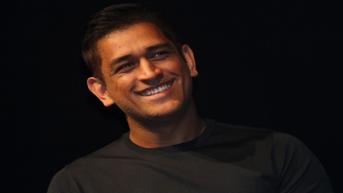 Is Dhoni Joining Politics