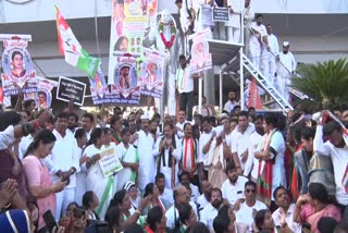 Congress Leaders Protest At Tank Bund