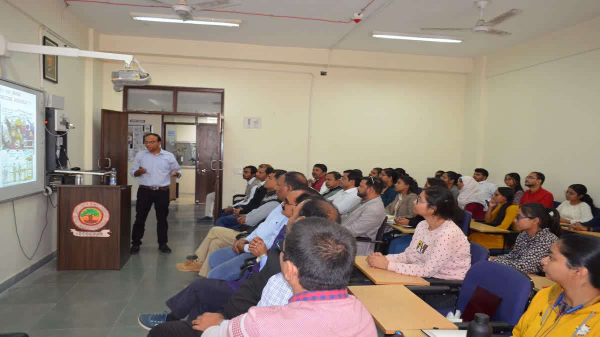 Gaya: Special lecture by Dr Nooruddin Khan at CUSB