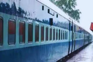 Lalkuan to Amritsar Train