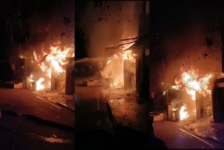 Ten shops burnt in Dhanbad