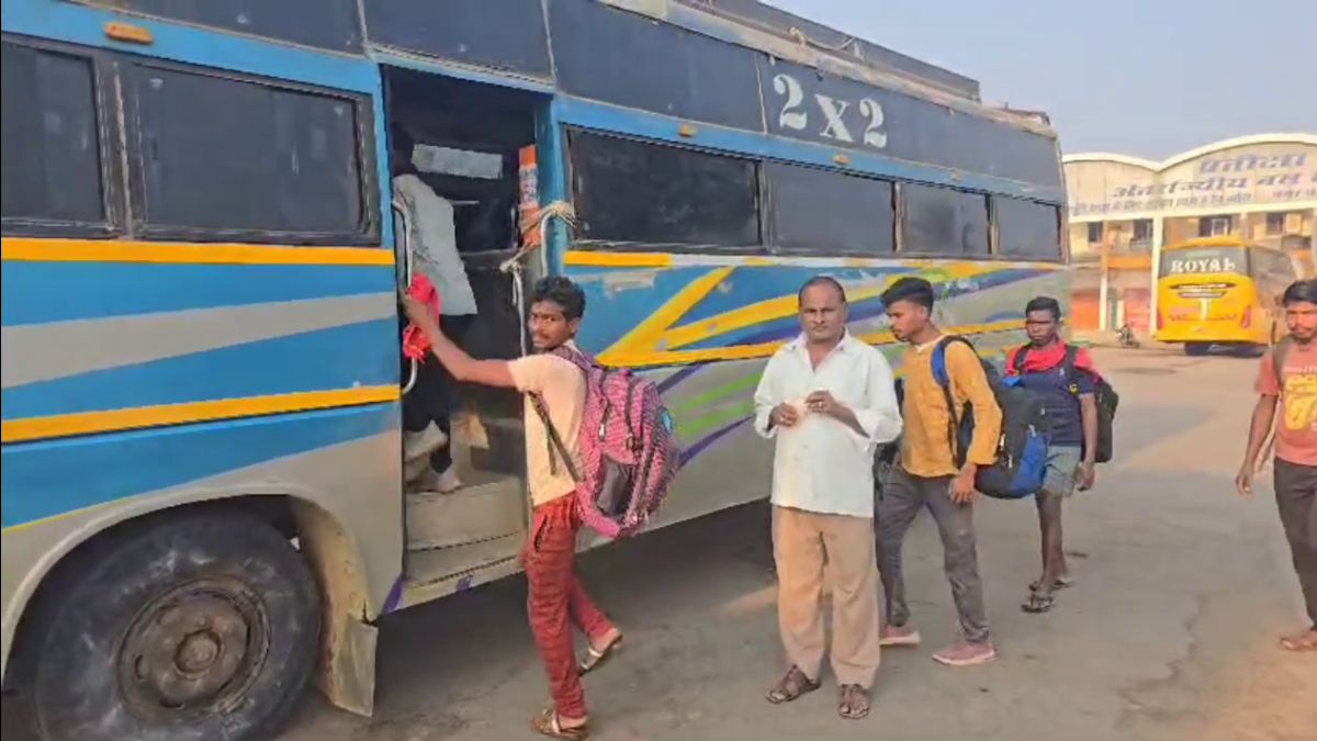 Bus service begins in pamed of bijapur