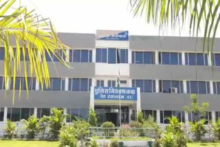 POLICE SEARCH 102 MISSING MINORS