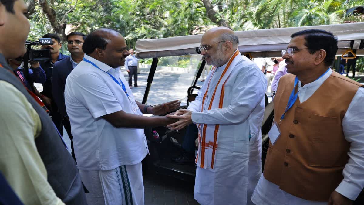 ಹೆಚ್​ಡಿಕೆ ಆರೋಗ್ಯ ವಿಚಾರಿಸಿದ ಅಮಿತ್ ಶಾ