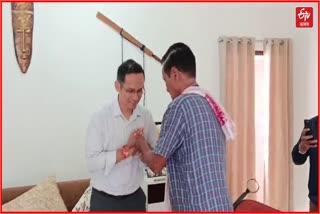 Candidate Gaurav Gogoi meet Arjun Bhogeshwar Baruah in Sivasagar