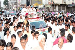 Arrival of Congress candidate Radhakrishna Doddamani in Gulbarga