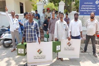 Voting_Start_for_Old_People_and_PHC_Candidates_in_Puducherry