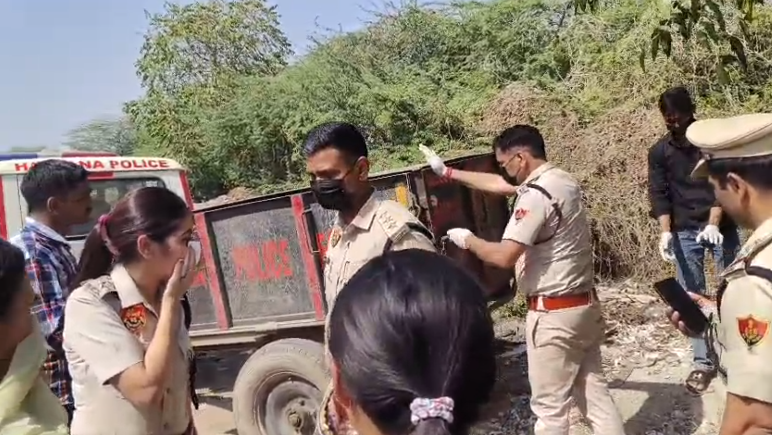 Headless Body of woman found in a Bag near Mawai Village in Khedipul Area of Faridabad