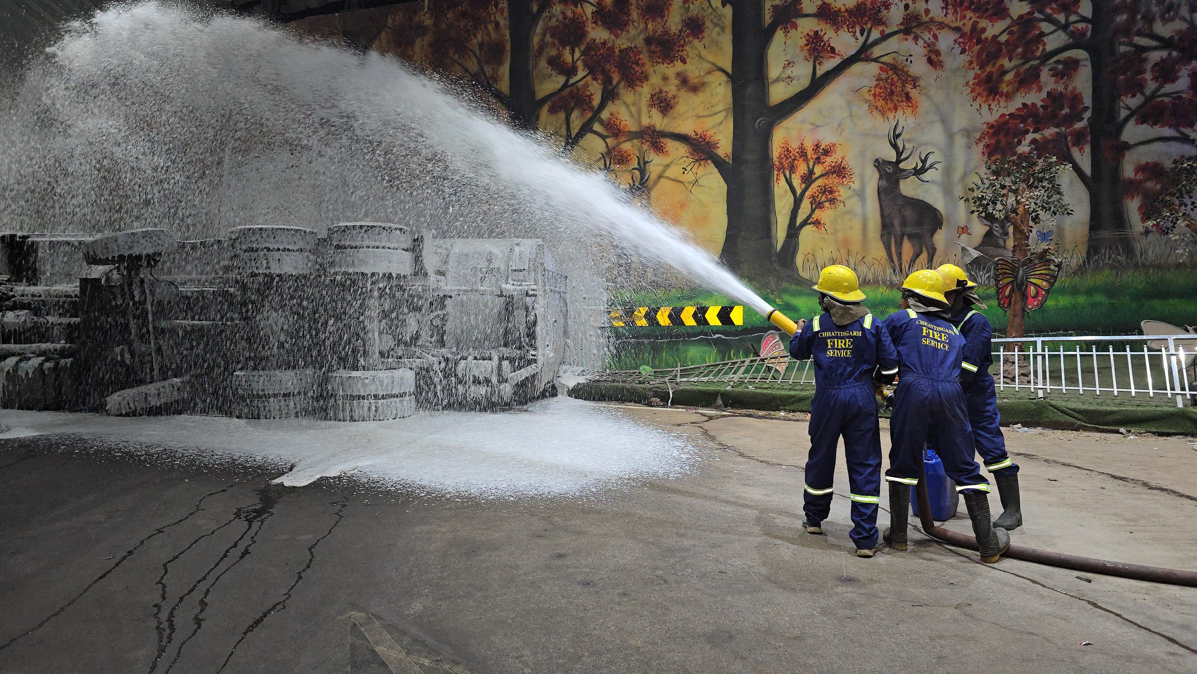 Oil tanker overturned in Supela under bridge