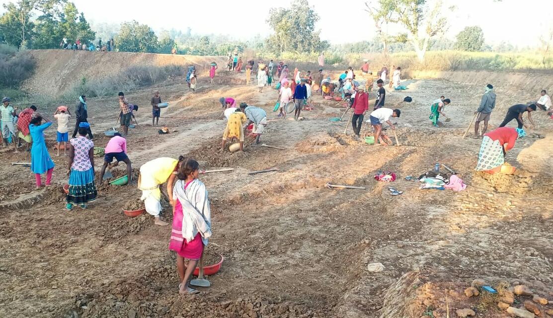 Payment Of Crores In MGNREGA