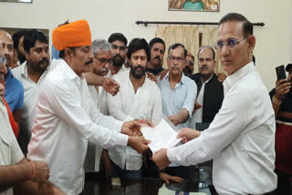 Shri Rajput Sabha demonstrated in Jaipur, submitted memorandum