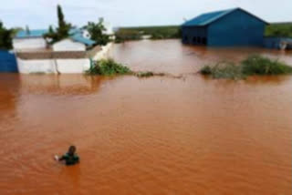 Human Rights Watch has accused Kenyan authorities of inadequately responding to floods that have killed over 170 people since the start of the rainy season. The group claims the government failed to take lessons from last year's floods, which left hundreds dead. Over 150,000 people are displaced and living in camps.