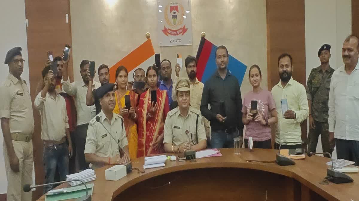 Police Recovered Lost Mobile Phones
