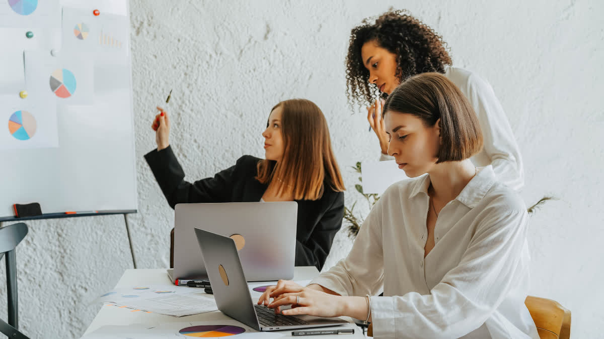 Female employees in IT company