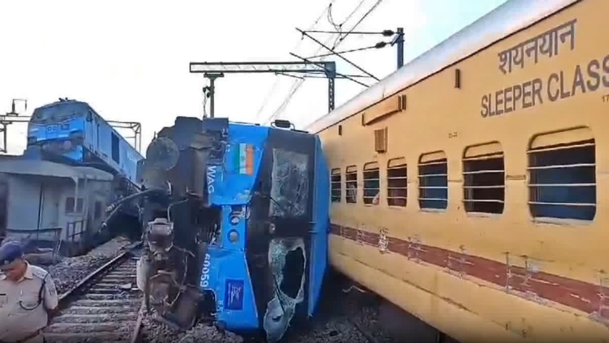 TRAIN ACCIDENT CHANDIGARH  FREIGHT TRAINS COLLIDED  തീവണ്ടി അപകടം  ട്രെയിന്‍ കൂട്ടിയിടിച്ചു ചണ്ഡീഗഡ്