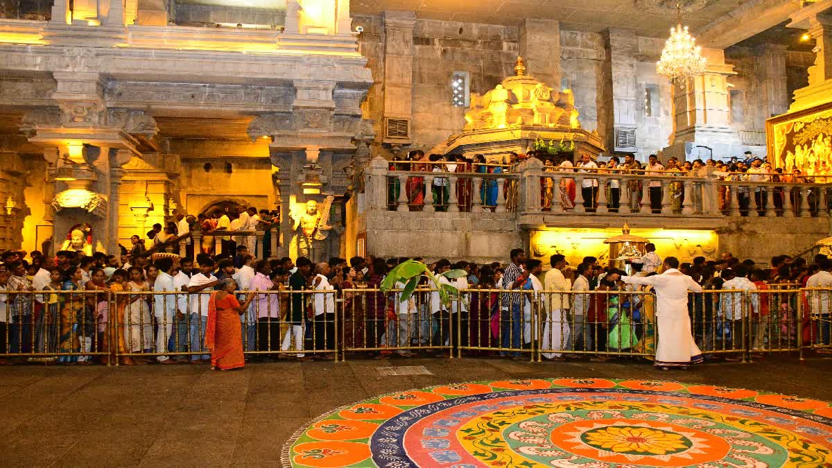 Massive Rush in Yadadri Temple