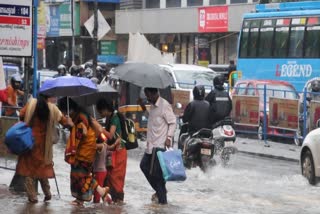 KERALA RAINS  ORANGE ALERT DISTRICTS KERALA  YELLOW ALERT DISTRICTS KERALA  സംസ്ഥാനത്ത് അതിശക്ത മഴ