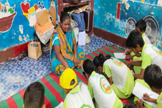 How Ragpicker Heera Bibi Is Fighting Child Marriage And Drug Abuse In A Bhubaneswar Slum