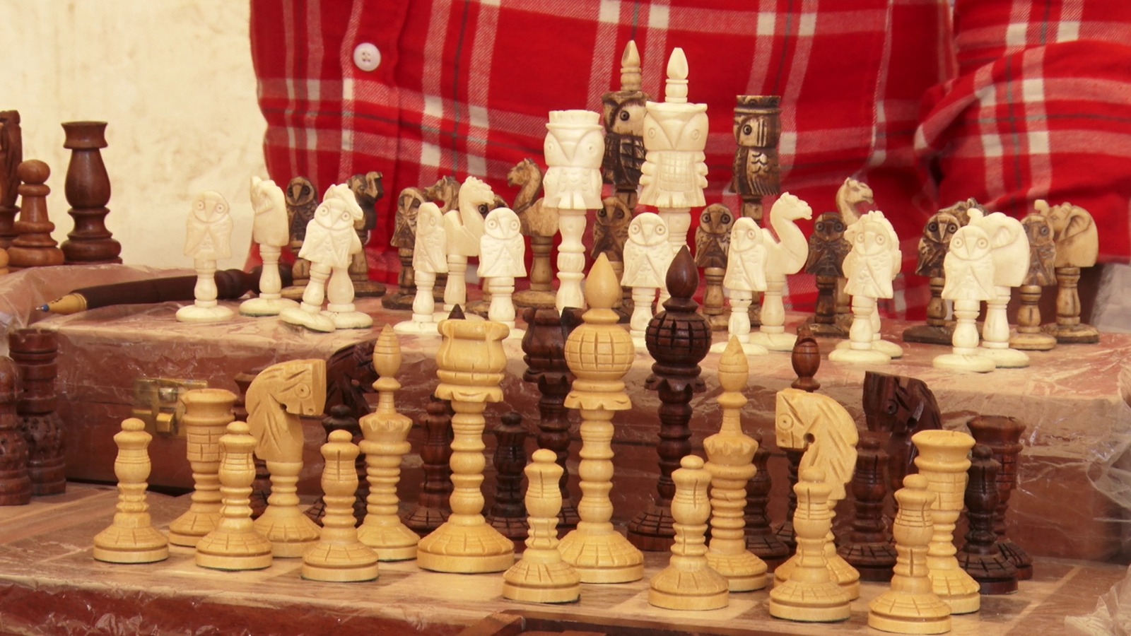 CHESS PIECES MADE BY CAMEL BONE