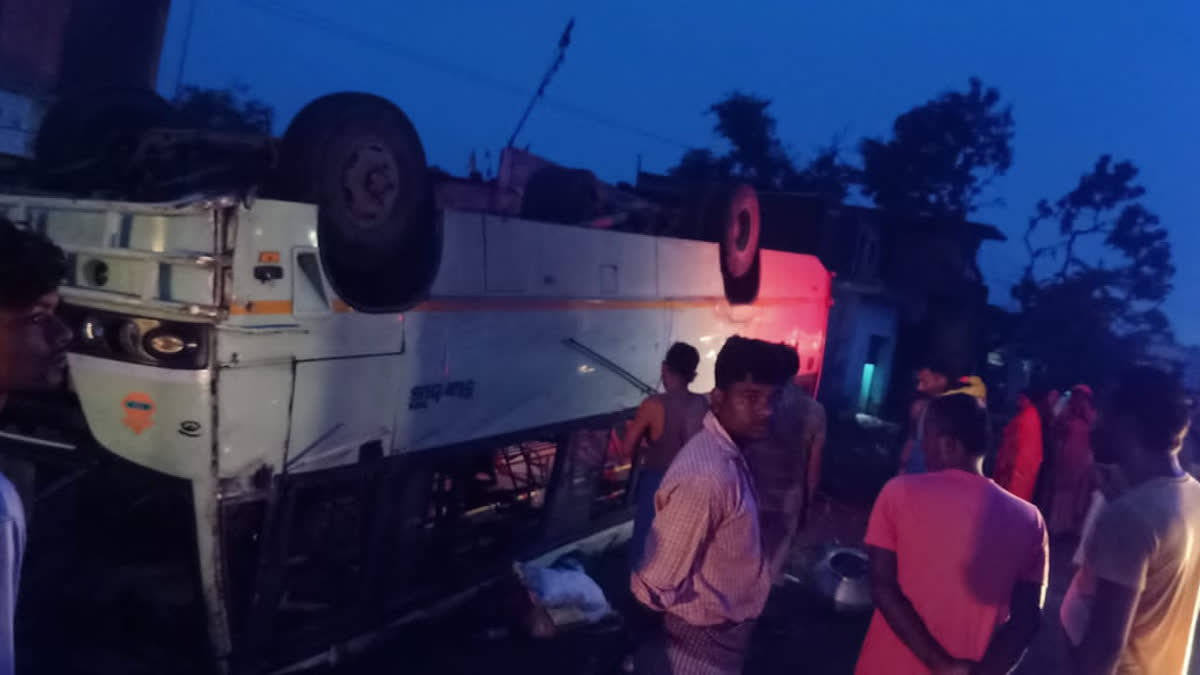 Bus coming from Bihar met with an accident