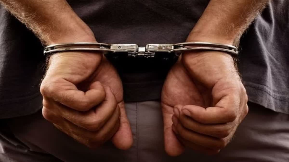 Sriganganagar police arrested,  arrested three people of the gang