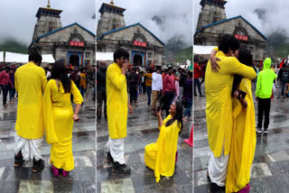 Vishakha Proposed Her Lover in Kedarnath Dham