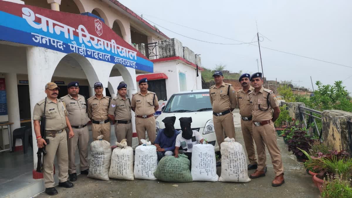 Two Smugglers Arrested In Pauri