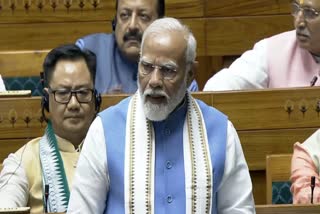 PM Narendra Modi attack on Rahul Gandhi in lok sabha