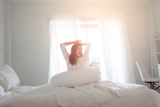 Don't do these five things as soon as you wake up in the morning