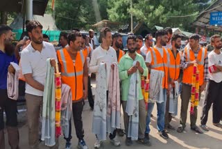 پہلگام میں مسلم آبادی نے کیا امرناتھ یاتریوں کا والہانہ استقبال