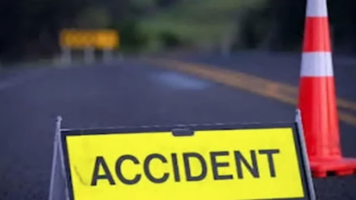 تلنگانہ سڑک حادثے میں ایک شخص ہلاک، چار شدید زخمی