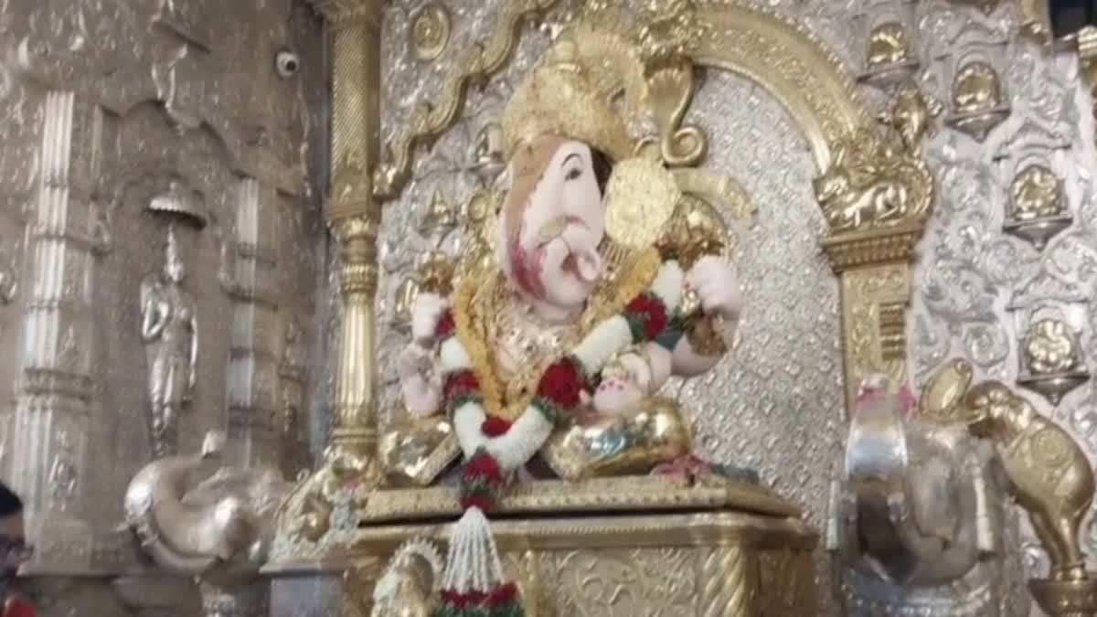 Darshan of Rich Dagdusheth Ganapati