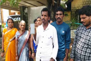 ostracism-for-2-families-in-honnavar-family-urges-for-justice-with-dc