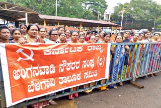 Anganwadi workers protest in Belgaum