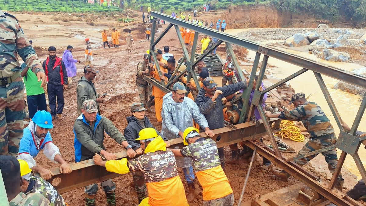 wayanad-landslide-approximately-300-people-still-missing-says-adgp-m-r-ajith-kumar